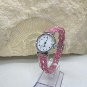 Montre avec bracelet en micro macramé